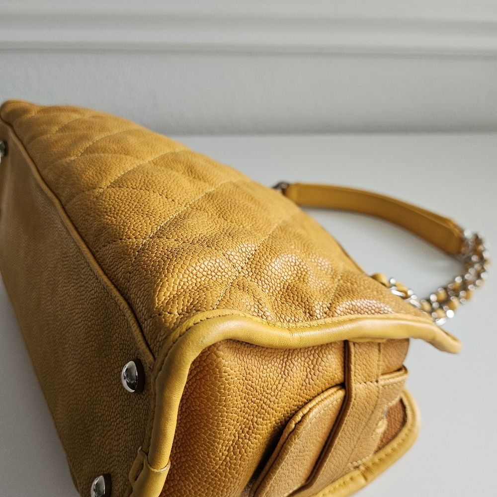 Chanel French Riviera Outdoor Caviar Yellow Tote - Picture 5 of 16